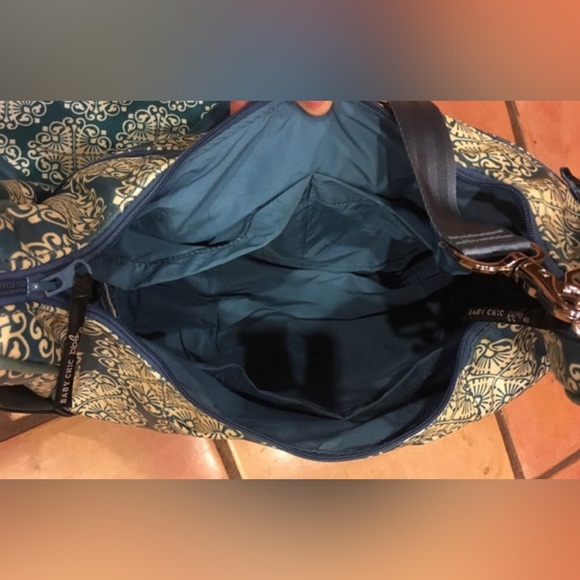 Petunia Pickle Bottom **Bundle** Diaper Bag and Accessories - Picture 4 of 7